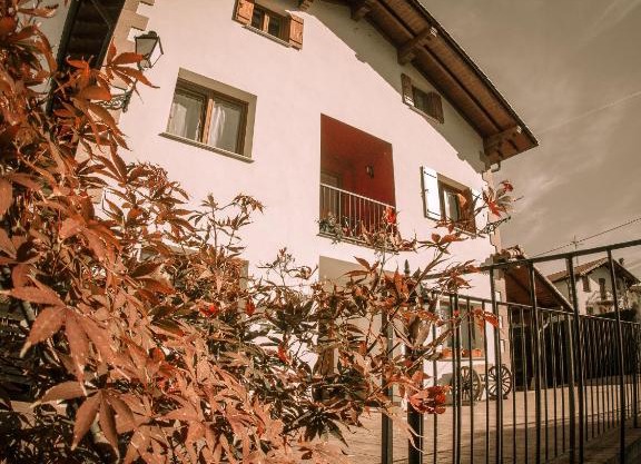 GURE-LUR casa rural