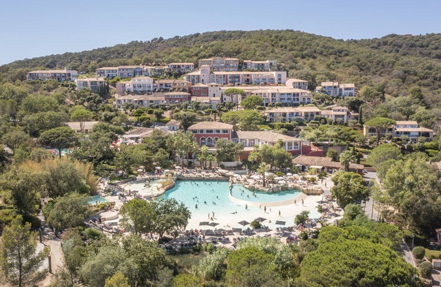 Hôtel Résidence Pierre & Vacances Les Restanques du Golfe de Saint-Tropez