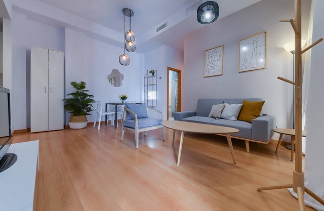 H2M Victoria Malaga city center WiFi and Air Con