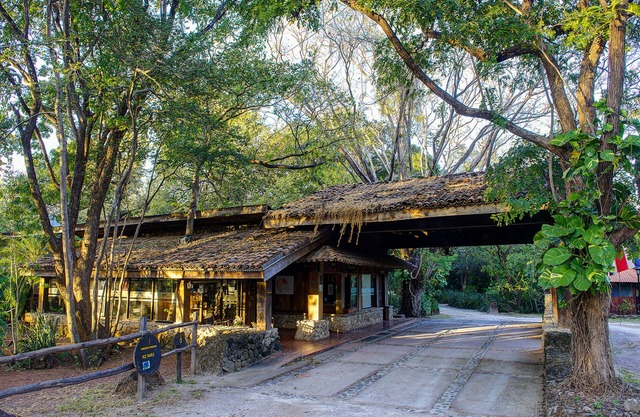 Hacienda La Pacífica Eco-Lodge