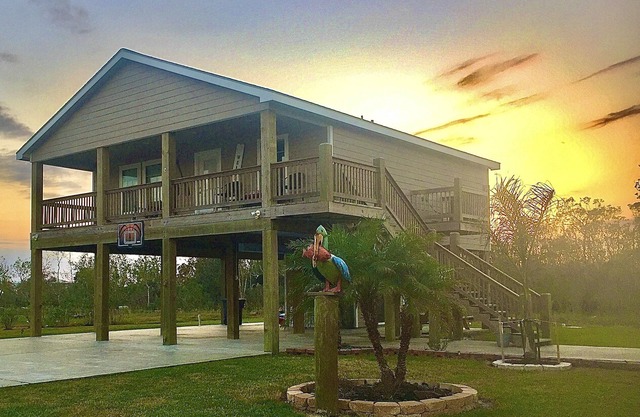 Hackberry Hideaway II Water View On Lake Calcasieu