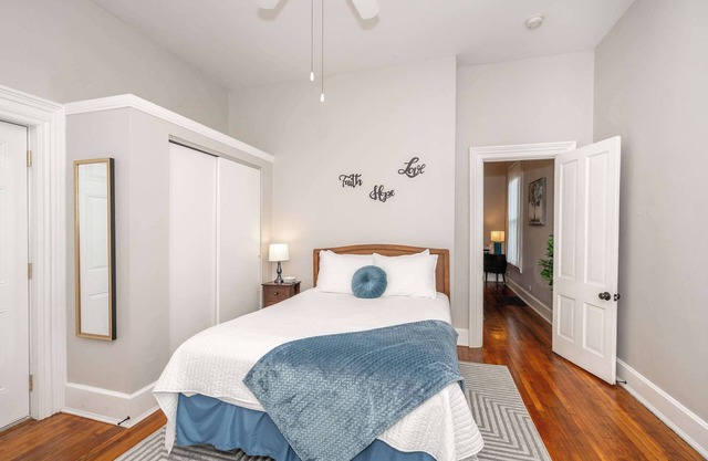 Hackberry Retreat 1 | Close to Downtown