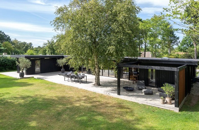 "Hævnir" - 1km from the sea by Interhome