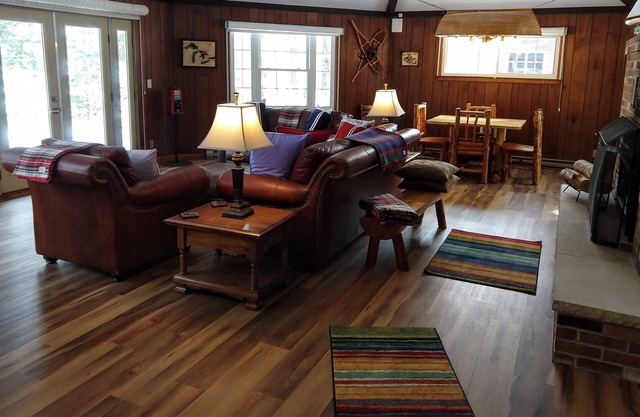 HAGERMAN LAKE! Authentic UP Waterfront Cottage