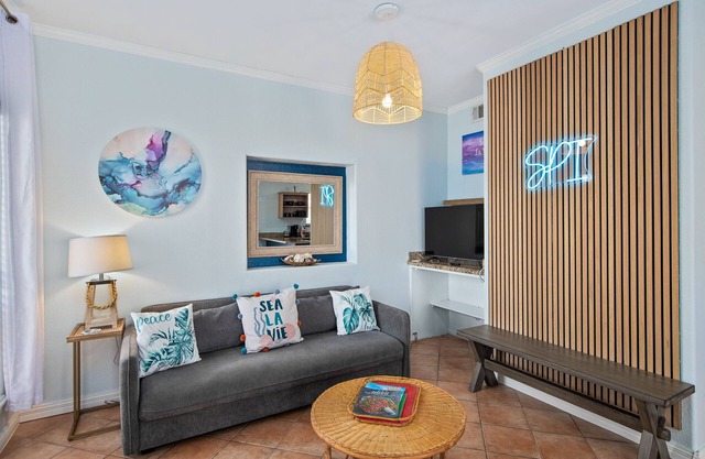 Half Block to the Beach Sea la Vie, Sleeps 6