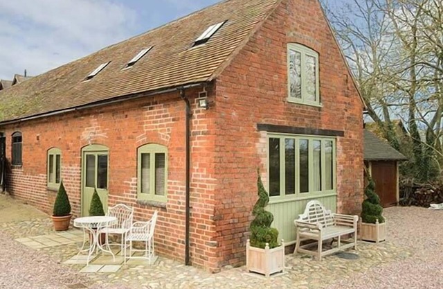HAM'S HOUSE, romantic, with open fire in Milson