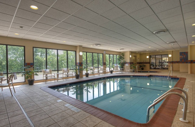 Hampton Inn & Suites Bloomington - Normal