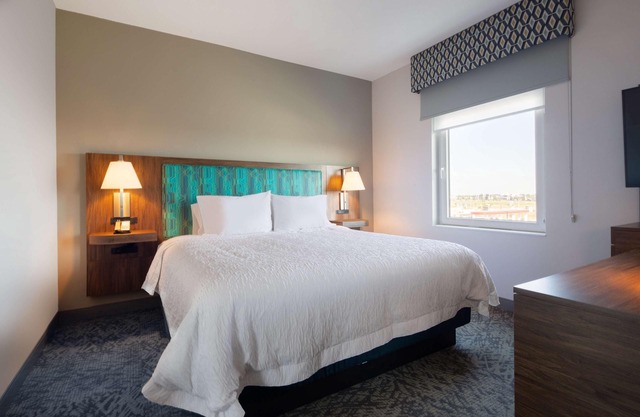 Hampton Inn & Suites by Hilton Edmonton St. Albert