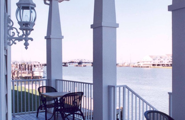 Hampton Inn & Suites Chincoteague Waterfront