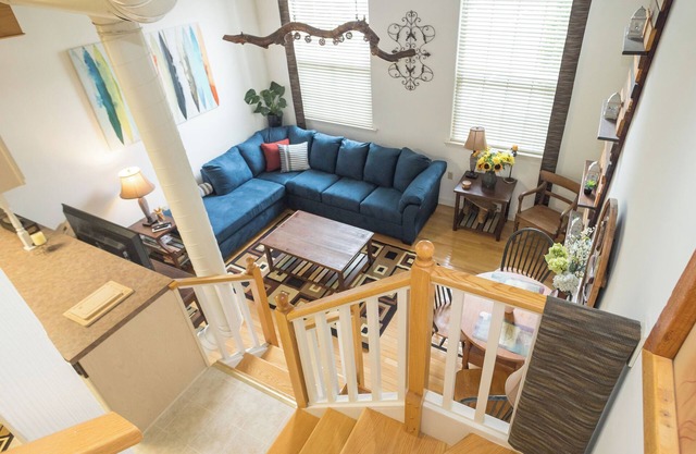 Handcrafted 1 Bedroom Duplex Loft