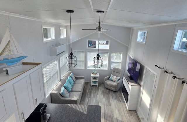 Happy in the Keys Tiny Home-in Key Largo.