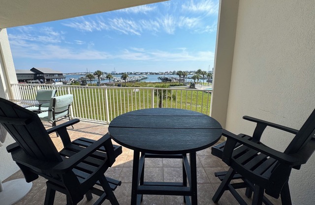 Harbor Cove - 3BR 3BA Budget Friendly Waterfront Condo
