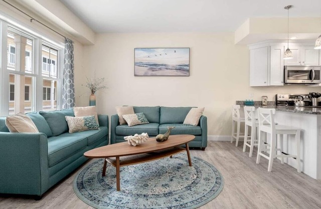 Harbor Haven | Walk to Beach | A/C | 1 Level