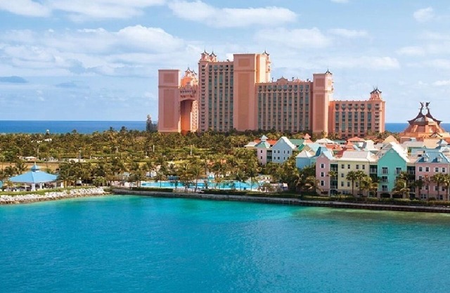 Harborside Atlantis, kitchen, waterpark access wristbands included for 4 guests