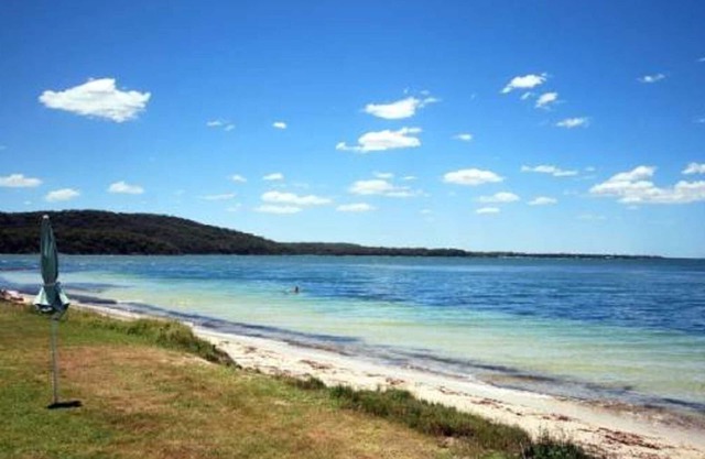 Harbourside, 5/3-7 Soldiers Point Road - ground floor waterfront unit