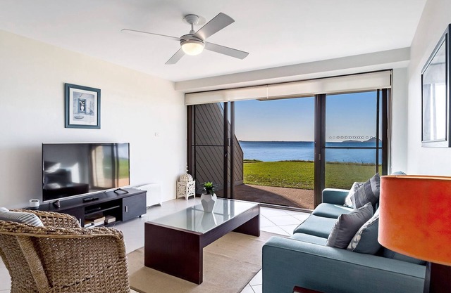 Harbourside, Unit 2/7 Soldiers Point Road - Absolute waterfront unit at Sunrise Beach