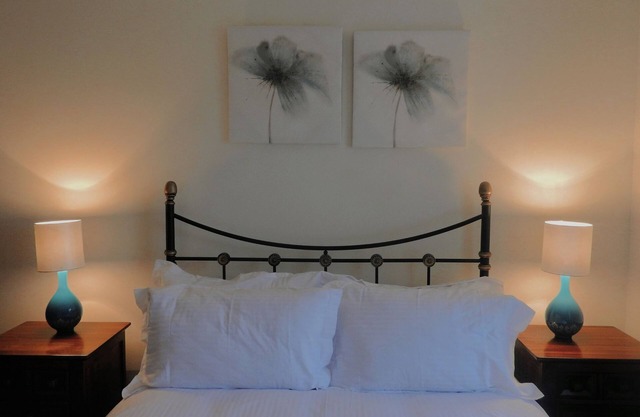Harebell Cottage - sleeps 4 guests in 3 bedrooms
