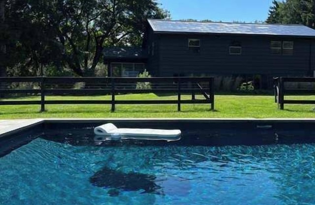Harlem Valley Hideout: Artsy ~ Pool ~ Tennis
