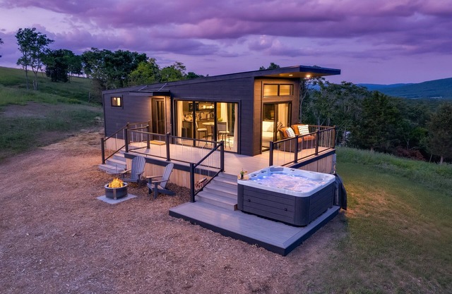 Hart's Overlook | HOT TUB, Mtn Views + Private Pond!