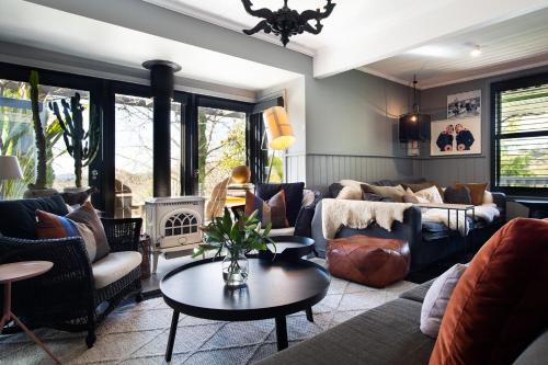 Harts Lane Haus- outdoor entertainer, pet friendly