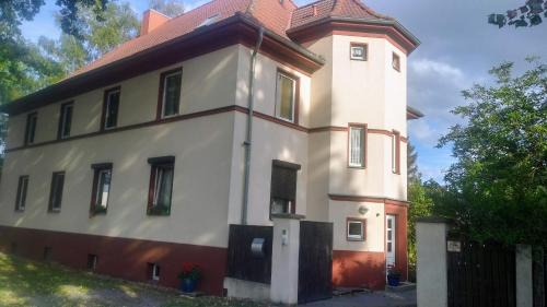 Haus 145