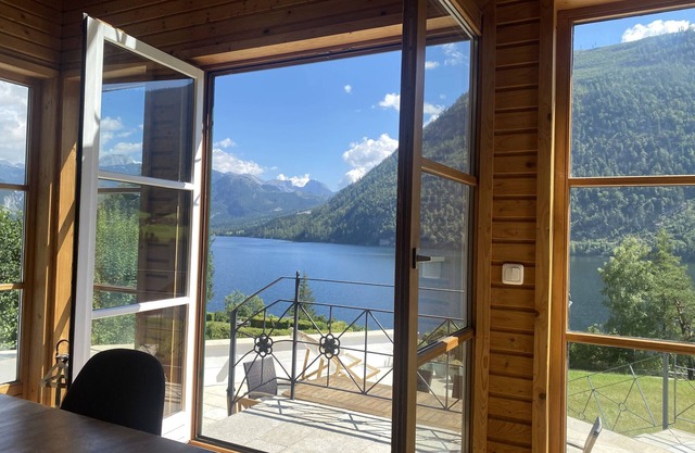 Haus Grundlsee mit Einzigartigem Seeblick
