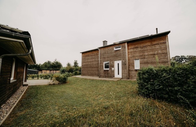 'Haus Holli Zarrentin' on Lake Schaalsee with Private Terrace & Garden