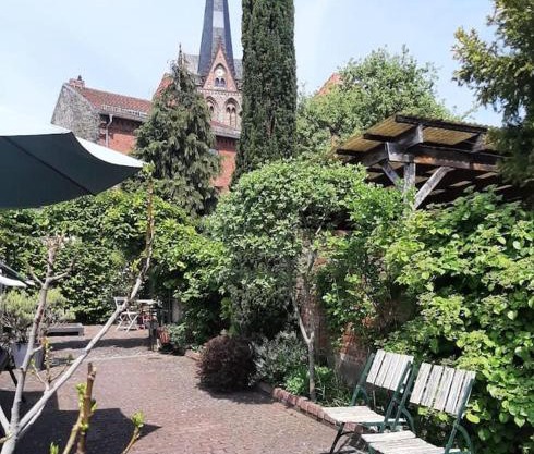 Haus mit wunderschönem Garten