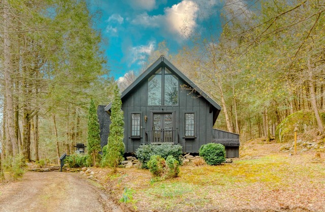 HavenHaus: Cozy A-Frame Cabin in the Berkshires