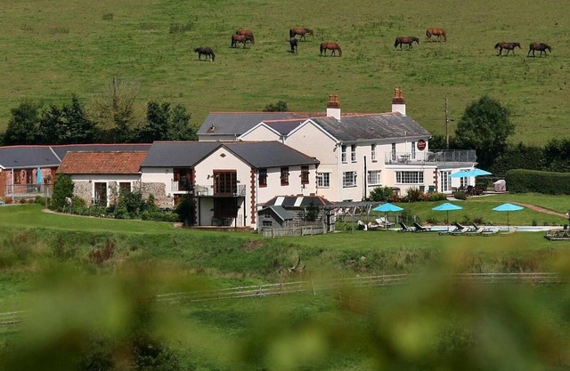 Hay Barn Cottage 4 persons, two large super king en suites,kitchen/lounge/dining