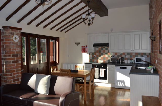 Hayloft Barn - Lodge Barns , Country Get Away, Morton near Southwell