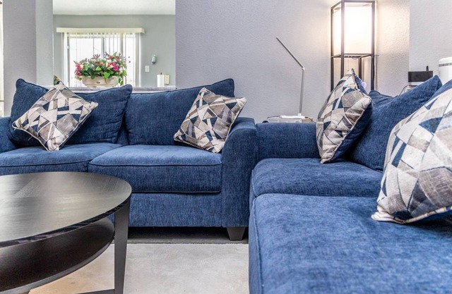 Heart of Arlington, Cozy Home