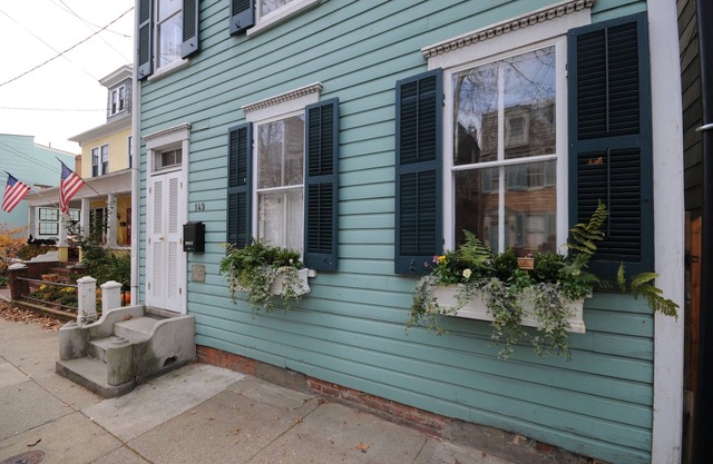 Heart of Historic District!