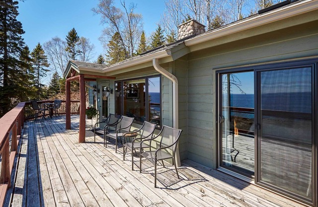 Heart of Superior Lake Cabin: 15 Mi to Lutsen Mtn!