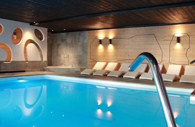 heated pool-garden-ski-lake-beach-free wifi