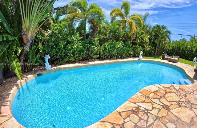 Heated Pool+Ping-Pong Table! Close To Beach!