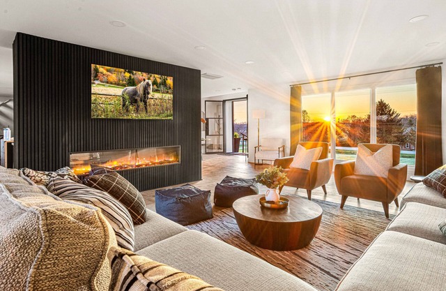 Heated, Saltwater Pool-Hot Tub-GameRm-Bar-near Keeneland-Bourbon Trail-Dogs OK!