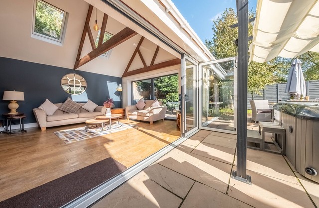 Heath Cottage dates back to 1650 and has been lovingly restored and extended.