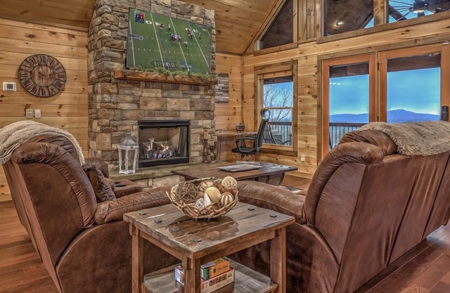 Heavenly Hideaway - Outdoor Living Area | Panoramic Views | Hot Tub