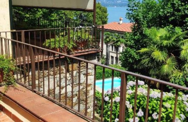 Heavenly Holiday Home lake view and pool