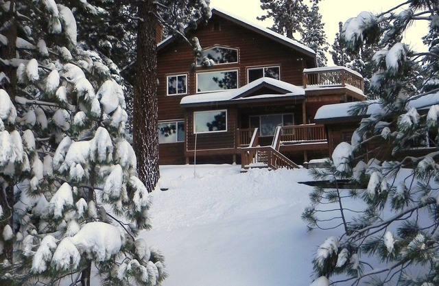 Heavenly Valley North stunning home. Minutes to lifts and casinos.