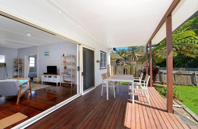 Herb's Hideaway, 11 Belmore Street