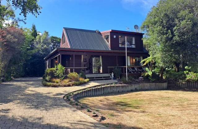 Hey Jude - Family home with free Wi-Fi