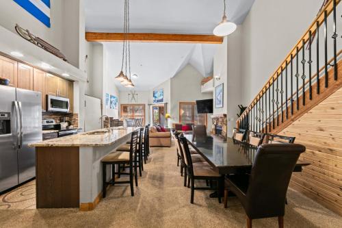 Hidden River Lodge 5967 by Summit County Mountain Retreats