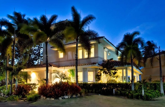 High End Beachfront Family House @ Dorado Beach Resort