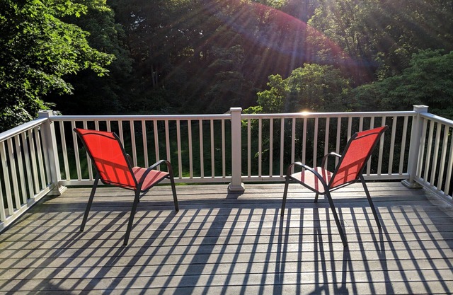 High End Creekside home with in-law apartment