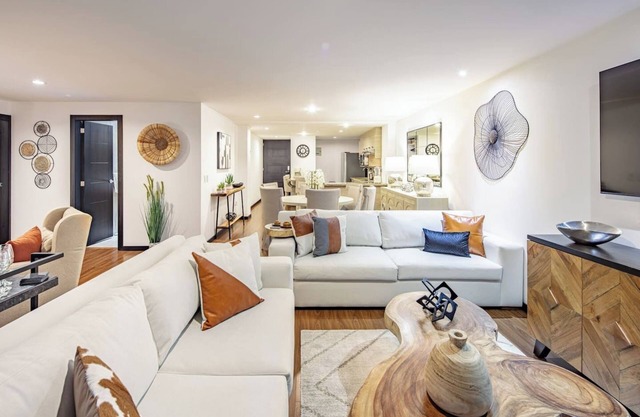 High Security! Luxe River Oasis w/Mtn Views