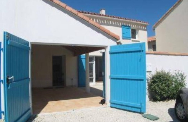 High standard villa with private patio