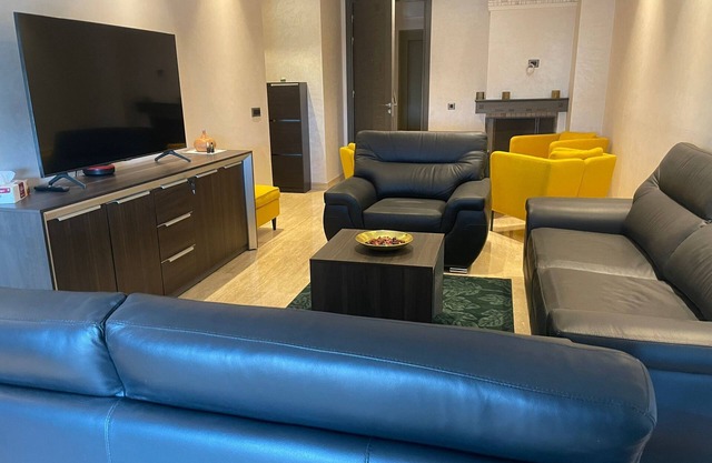 HIGH STANDING APARTMENT near casa voyageur train station