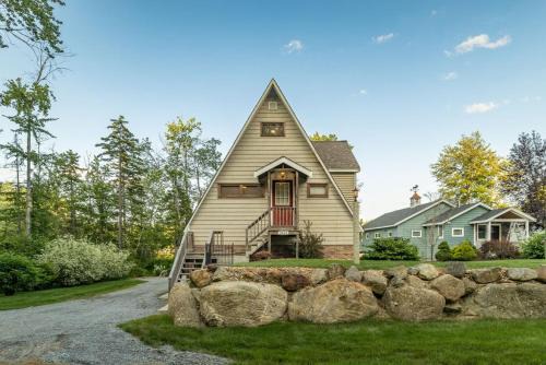 Highland Lake Waterfront Cabin